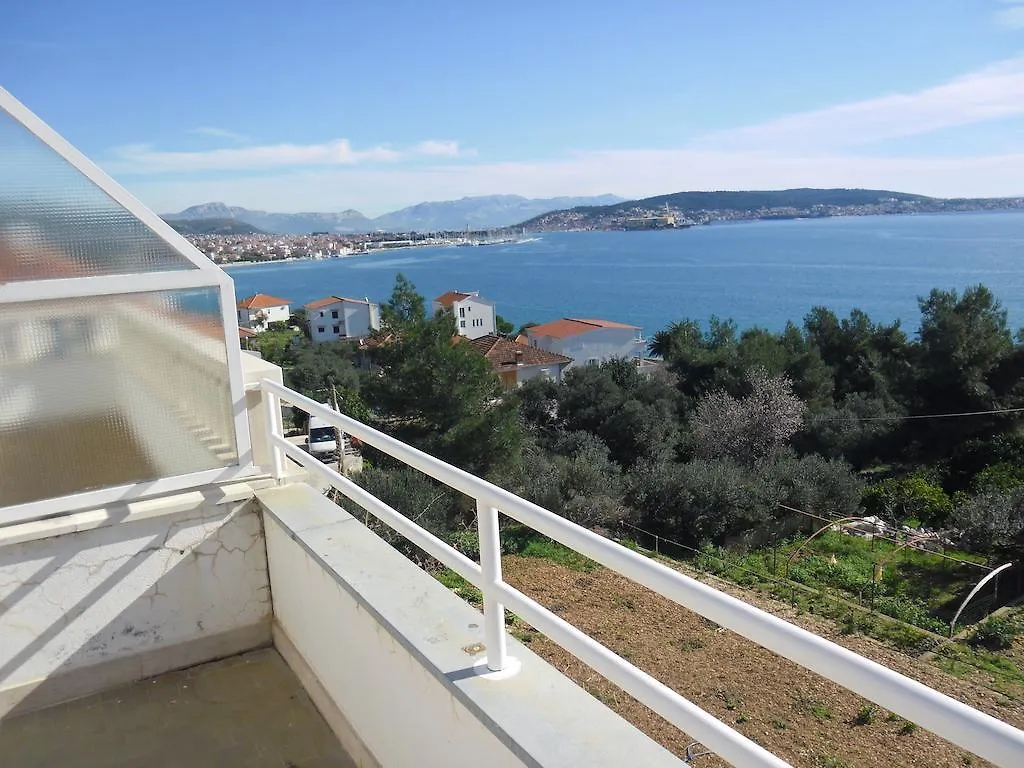 Rooms And Apartments Kurtovic Donji Seget
