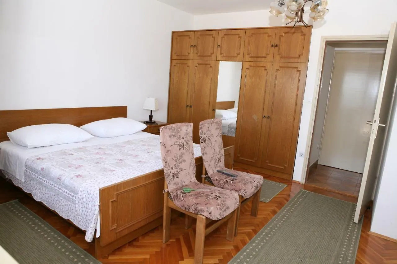 Guest house Rooms And Apartments Kurtovic Trogir