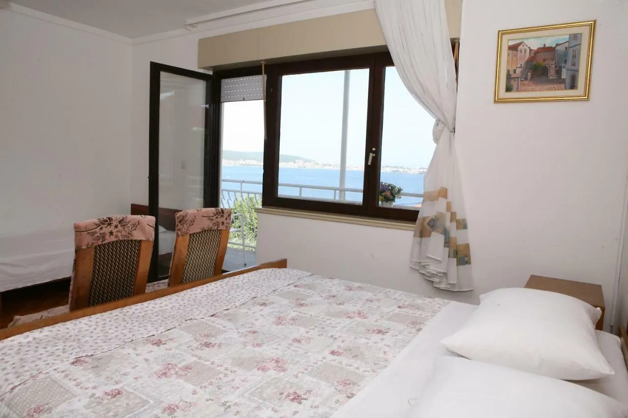 Guest house Rooms And Apartments Kurtovic Trogir