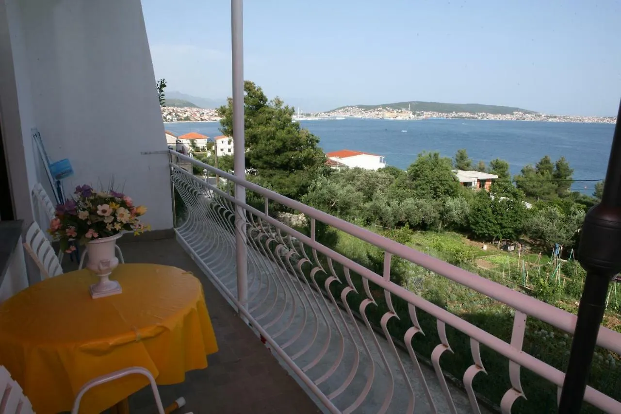 Rooms And Apartments Kurtovic Trogir 3*, Seget Donji Croatia
