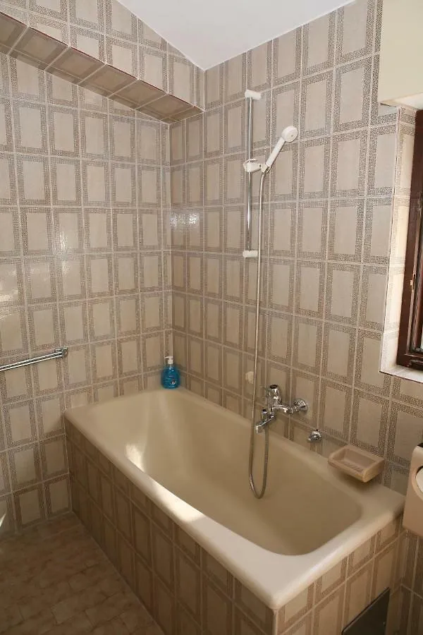 Rooms And Apartments Kurtovic Trogir