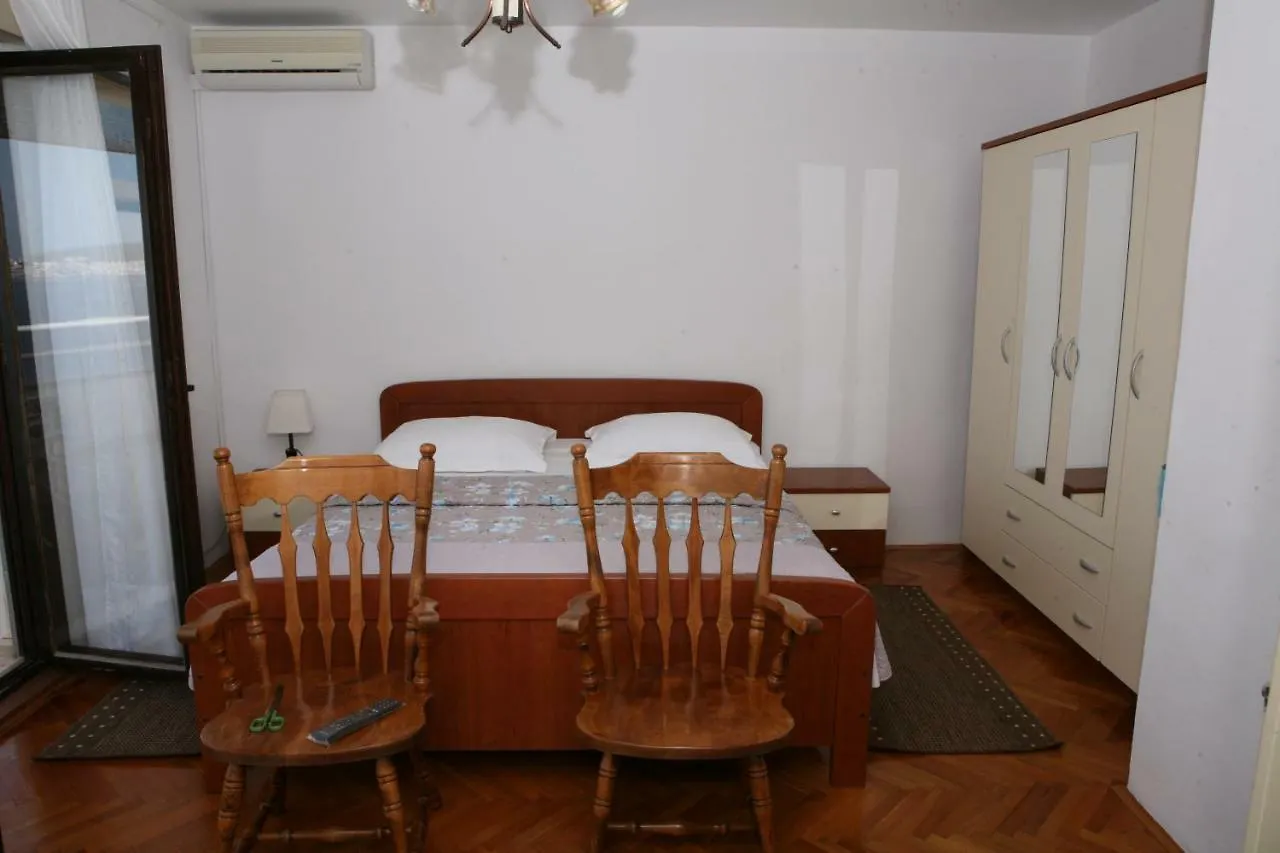 Guest house Rooms And Apartments Kurtovic Trogir