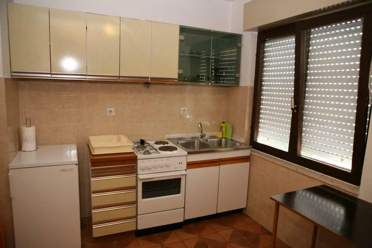 Rooms And Apartments Kurtovic Donji Seget Kroatien